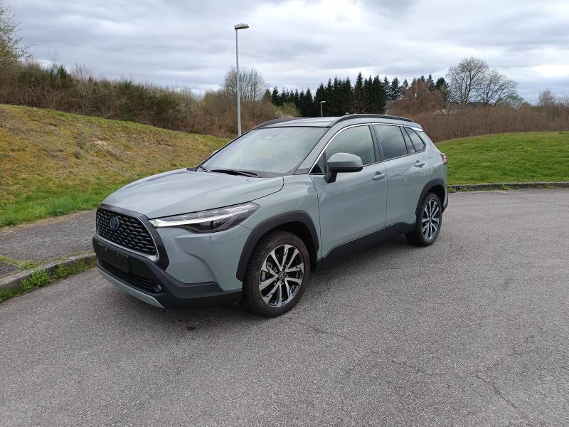 TOYOTA Corolla Cross 2 0 Hybrid Style AWD